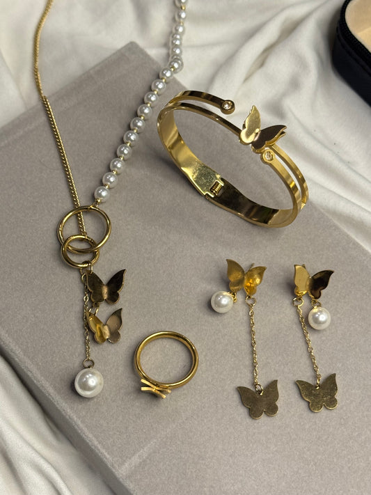 Butterfly and pearls jewellery set